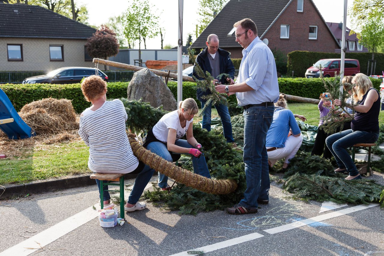 Bild 22 - Wiemersdorfer Maibaum